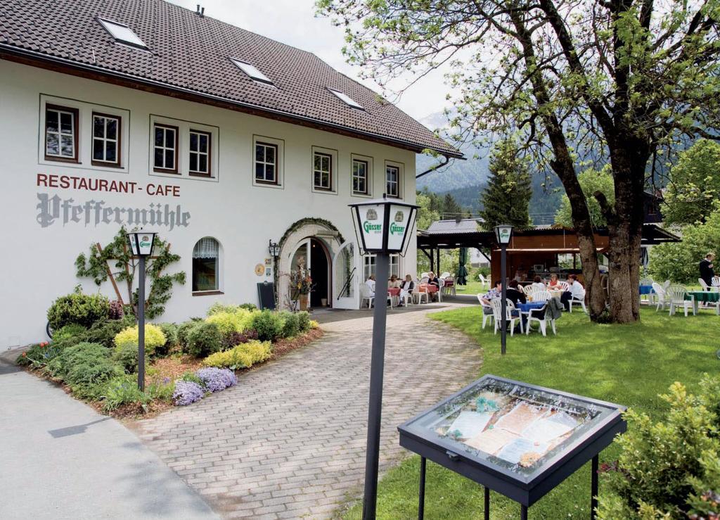 Landgasthof Pfeffermuehle Kotschach-Mauthen Buitenkant foto