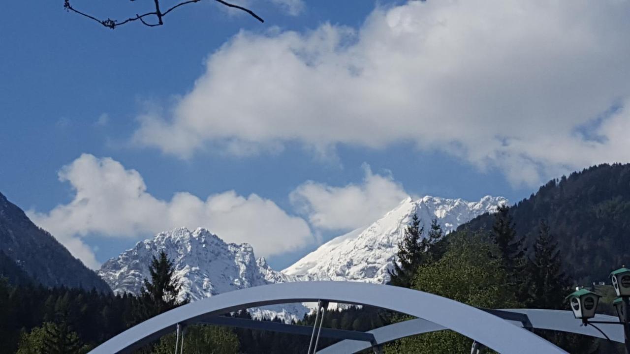 Landgasthof Pfeffermuehle Kotschach-Mauthen Buitenkant foto